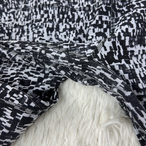 Lululemon Align Pant II 25" Urban Block Ice Grey Black - Picture 2 of 4